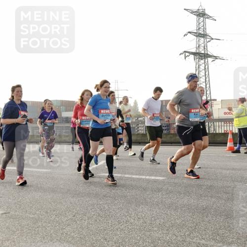 03.10.2026 - Köhlbrandbrückenlauf Michael Burmester http://msf.ph/oto/10767533 03.10.2026 09:24:35 Position 3 3211 meine-sportfotos.de