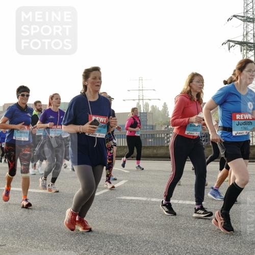 03.10.2026 - Köhlbrandbrückenlauf Michael Burmester http://msf.ph/oto/10767534 03.10.2026 09:24:35 Position 3 1662, 215, 166, 3493, 1705 meine-sportfotos.de