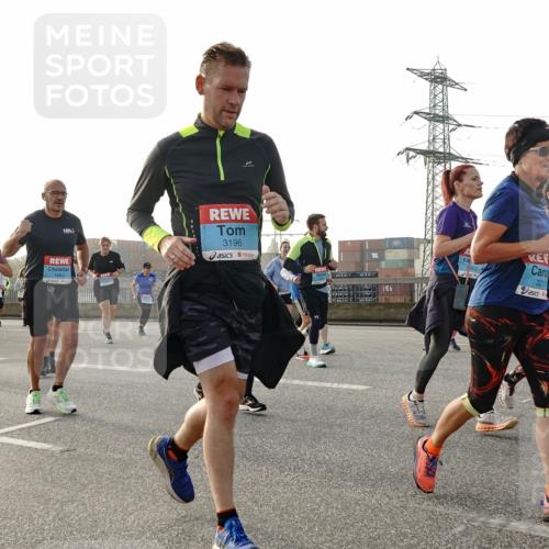 03.10.2026 - Köhlbrandbrückenlauf Michael Burmester http://msf.ph/oto/10767545 03.10.2026 09:24:37 Position 3 3196, 1662, 3211 meine-sportfotos.de