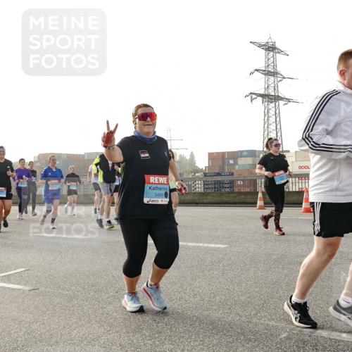 03.10.2026 - Köhlbrandbrückenlauf Michael Burmester http://msf.ph/oto/10767580 03.10.2026 09:24:43 Position 3 3456, 3 meine-sportfotos.de