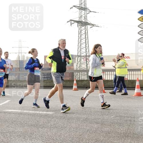 03.10.2026 - Köhlbrandbrückenlauf Michael Burmester http://msf.ph/oto/10767588 03.10.2026 09:24:45 Position 3 1487, 3, 2008 meine-sportfotos.de