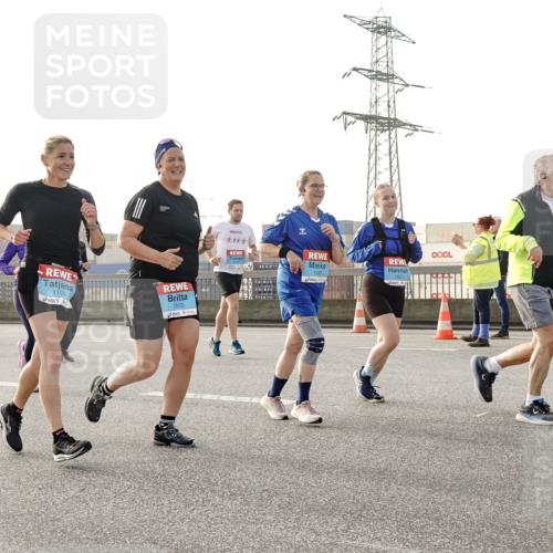 03.10.2026 - Köhlbrandbrückenlauf Michael Burmester http://msf.ph/oto/10767595 03.10.2026 09:24:46 Position 3 1103, 2825 meine-sportfotos.de