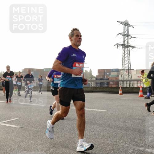 03.10.2026 - Köhlbrandbrückenlauf Michael Burmester http://msf.ph/oto/10767613 03.10.2026 09:24:48 Position 3 1 meine-sportfotos.de