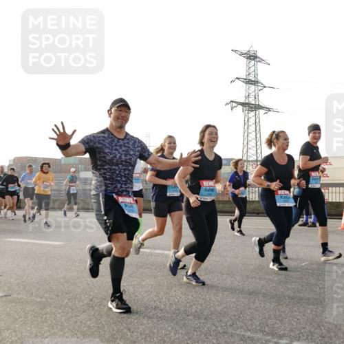 03.10.2026 - Köhlbrandbrückenlauf Michael Burmester http://msf.ph/oto/10767640 03.10.2026 09:24:53 Position 3 3 meine-sportfotos.de