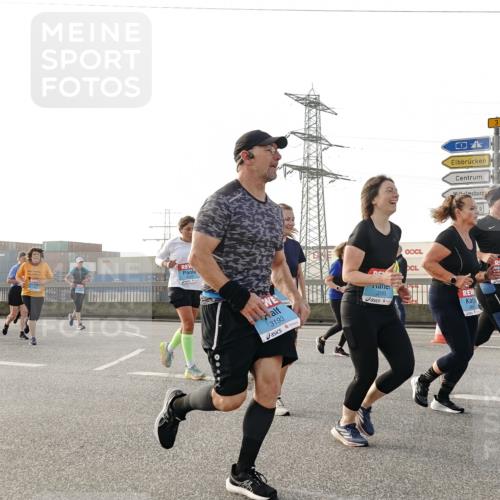 03.10.2026 - Köhlbrandbrückenlauf Michael Burmester http://msf.ph/oto/10767647 03.10.2026 09:24:53 Position 3 3193, 3589, 3 meine-sportfotos.de
