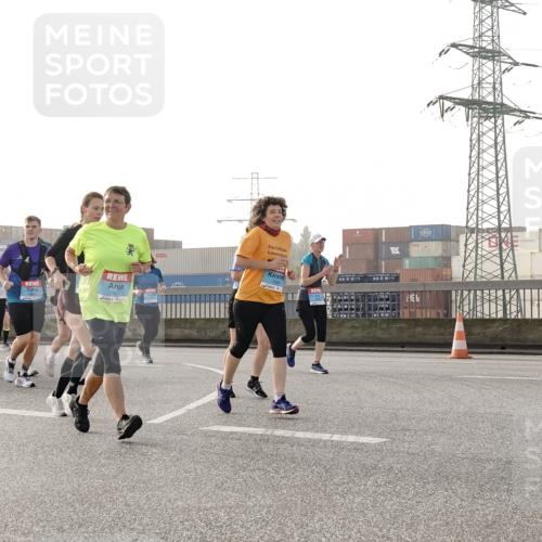 03.10.2026 - Köhlbrandbrückenlauf Michael Burmester http://msf.ph/oto/10767653 03.10.2026 09:24:55 Position 3 1684, 1685 meine-sportfotos.de