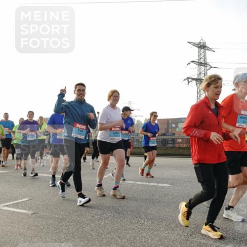 03.10.2026 - Köhlbrandbrückenlauf Michael Burmester http://msf.ph/oto/10767686 03.10.2026 09:24:59 Position 3 3219, 00, 3647 meine-sportfotos.de