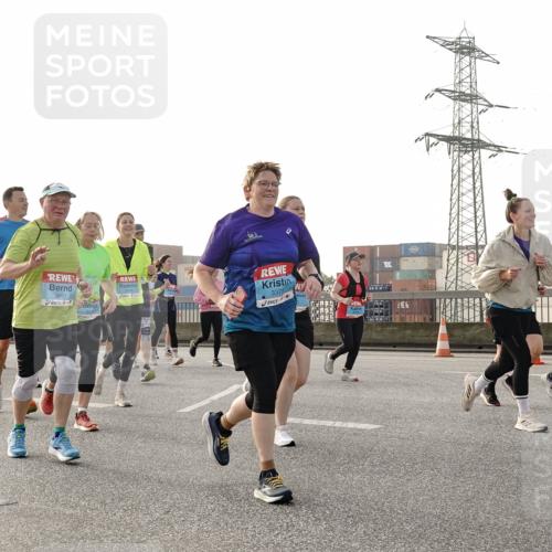 03.10.2026 - Köhlbrandbrückenlauf Michael Burmester http://msf.ph/oto/10767701 03.10.2026 09:25:01 Position 3 3491, 3375, 17 meine-sportfotos.de