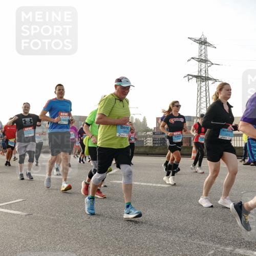 03.10.2026 - Köhlbrandbrückenlauf Michael Burmester http://msf.ph/oto/10767708 03.10.2026 09:25:02 Position 3 3491, 3510 meine-sportfotos.de