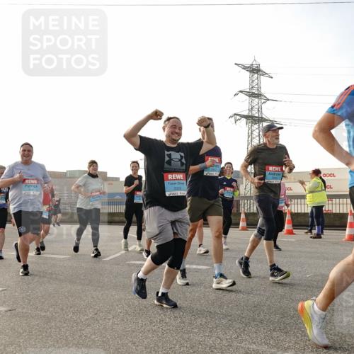 03.10.2026 - Köhlbrandbrückenlauf Michael Burmester http://msf.ph/oto/10767728 03.10.2026 09:25:04 Position 3 3339, 3642 meine-sportfotos.de