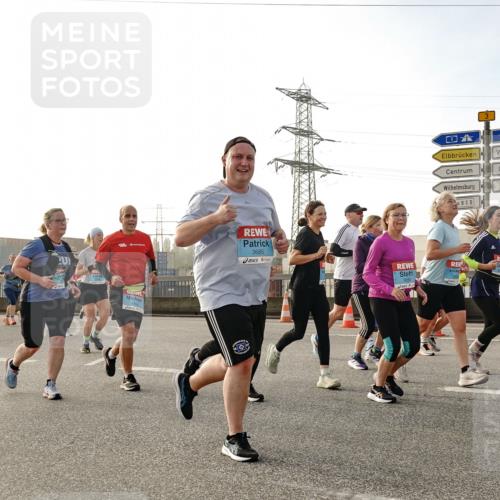03.10.2026 - Köhlbrandbrückenlauf Michael Burmester http://msf.ph/oto/10767738 03.10.2026 09:25:06 Position 3 20, 3685 meine-sportfotos.de