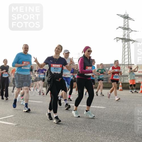 03.10.2026 - Köhlbrandbrückenlauf Michael Burmester http://msf.ph/oto/10767776 03.10.2026 09:25:11 Position 3 3582, 1 meine-sportfotos.de