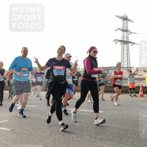 03.10.2026 - Köhlbrandbrückenlauf Michael Burmester http://msf.ph/oto/10767778 03.10.2026 09:25:11 Position 3 2734, 3582 meine-sportfotos.de