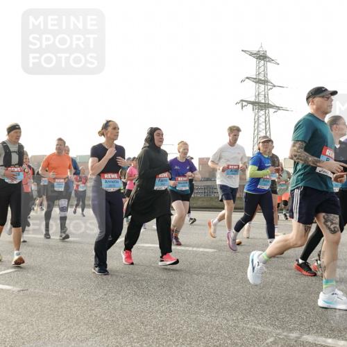 03.10.2026 - Köhlbrandbrückenlauf Michael Burmester http://msf.ph/oto/10767794 03.10.2026 09:25:13 Position 3 3575 meine-sportfotos.de
