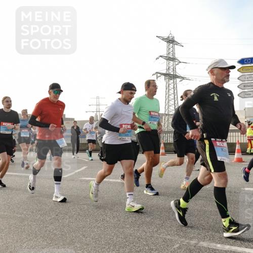 03.10.2026 - Köhlbrandbrückenlauf Michael Burmester http://msf.ph/oto/10767829 03.10.2026 09:25:18 Position 3 1295, 3257 meine-sportfotos.de