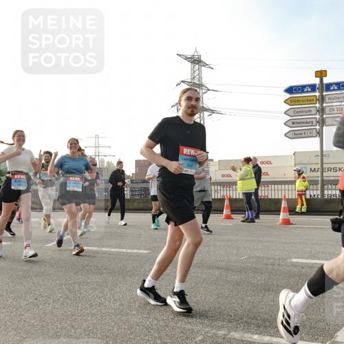 03.10.2026 - Köhlbrandbrückenlauf Michael Burmester http://msf.ph/oto/10767835 03.10.2026 09:25:19 Position 3 3418, 3 meine-sportfotos.de