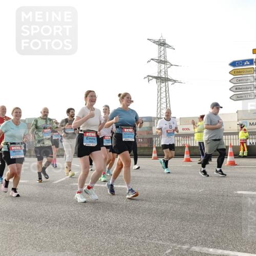 03.10.2026 - Köhlbrandbrückenlauf Michael Burmester http://msf.ph/oto/10767837 03.10.2026 09:25:20 Position 3 13, 3629 meine-sportfotos.de