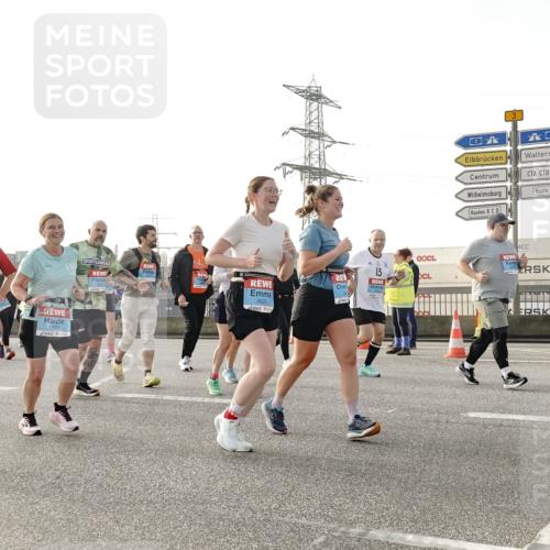 03.10.2026 - Köhlbrandbrückenlauf Michael Burmester http://msf.ph/oto/10767845 03.10.2026 09:25:20 Position 3 13 meine-sportfotos.de