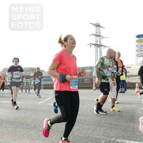 03.10.2026 - Köhlbrandbrückenlauf Michael Burmester http://msf.ph/oto/10767855 03.10.2026 09:25:22 Position 3 1895, 379, 185 meine-sportfotos.de