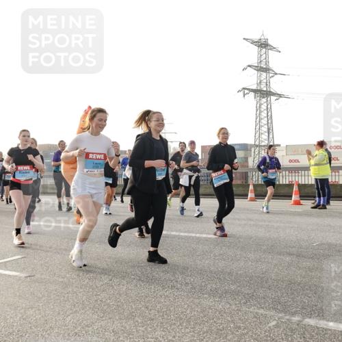03.10.2026 - Köhlbrandbrückenlauf Michael Burmester http://msf.ph/oto/10767872 03.10.2026 09:25:24 Position 3 3795, 3 meine-sportfotos.de