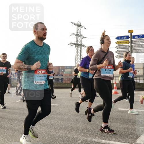 03.10.2026 - Köhlbrandbrückenlauf Michael Burmester http://msf.ph/oto/10767907 03.10.2026 09:25:28 Position 3 3664, 3186 meine-sportfotos.de
