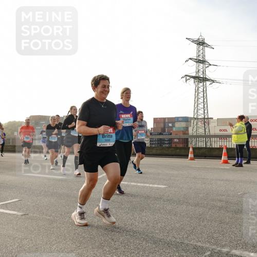 03.10.2026 - Köhlbrandbrückenlauf Michael Burmester http://msf.ph/oto/10767961 03.10.2026 09:25:36 Position 3 3686, 3 meine-sportfotos.de