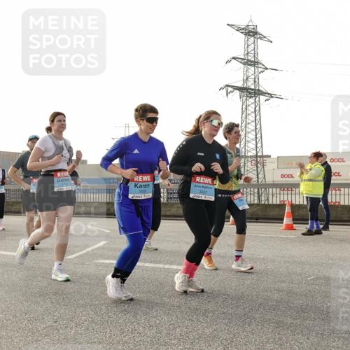 03.10.2026 - Köhlbrandbrückenlauf Michael Burmester http://msf.ph/oto/10768063 03.10.2026 09:25:52 Position 3 3657, 3656 meine-sportfotos.de