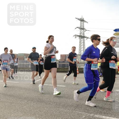 03.10.2026 - Köhlbrandbrückenlauf Michael Burmester http://msf.ph/oto/10768067 03.10.2026 09:25:53 Position 3 3, 366 meine-sportfotos.de