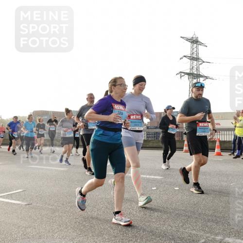 03.10.2026 - Köhlbrandbrückenlauf Michael Burmester http://msf.ph/oto/10768077 03.10.2026 09:25:54 Position 3 3805, 1403, 3 meine-sportfotos.de
