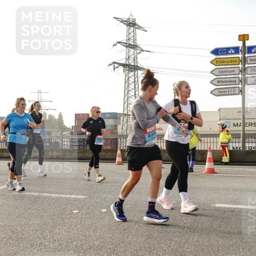 03.10.2026 - Köhlbrandbrückenlauf Michael Burmester http://msf.ph/oto/10768090 03.10.2026 09:25:57 Position 3 3 meine-sportfotos.de