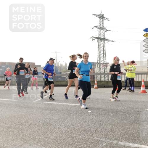 03.10.2026 - Köhlbrandbrückenlauf Michael Burmester http://msf.ph/oto/10768095 03.10.2026 09:25:58 Position 3  meine-sportfotos.de