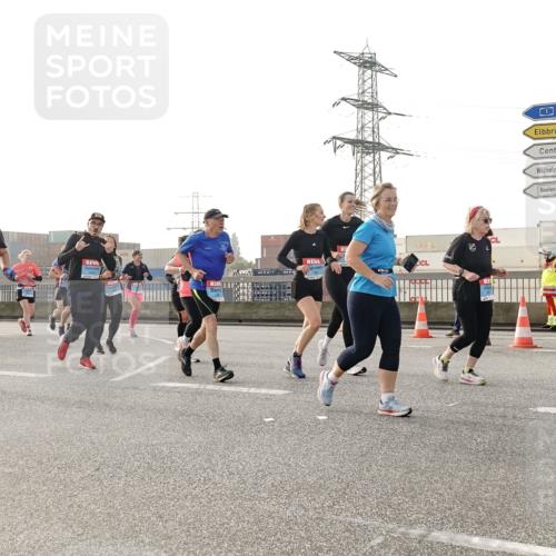 03.10.2026 - Köhlbrandbrückenlauf Michael Burmester http://msf.ph/oto/10768101 03.10.2026 09:25:58 Position 3  meine-sportfotos.de