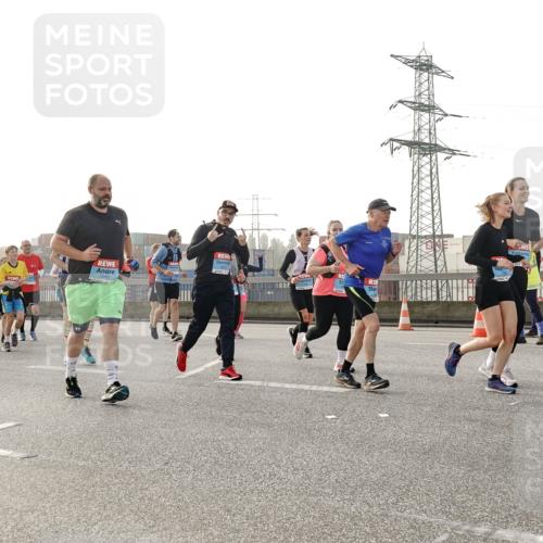 03.10.2026 - Köhlbrandbrückenlauf Michael Burmester http://msf.ph/oto/10768103 03.10.2026 09:25:59 Position 3 3 meine-sportfotos.de