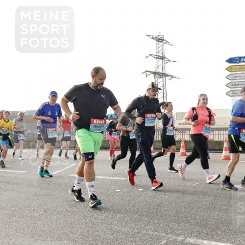 03.10.2026 - Köhlbrandbrückenlauf Michael Burmester http://msf.ph/oto/10768111 03.10.2026 09:26:00 Position 3 2086, 3557, 3 meine-sportfotos.de