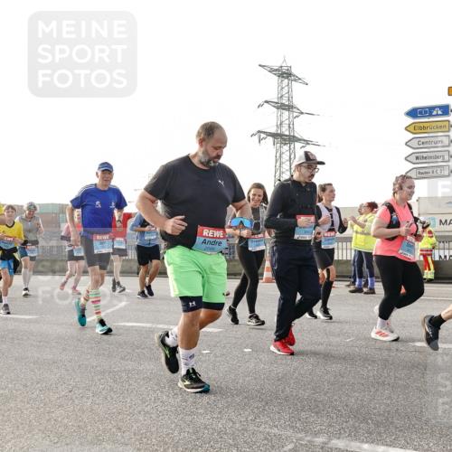 03.10.2026 - Köhlbrandbrückenlauf Michael Burmester http://msf.ph/oto/10768115 03.10.2026 09:26:00 Position 3 3 meine-sportfotos.de