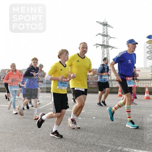 03.10.2026 - Köhlbrandbrückenlauf Michael Burmester http://msf.ph/oto/10768123 03.10.2026 09:26:01 Position 3 2004, 1, 3 meine-sportfotos.de