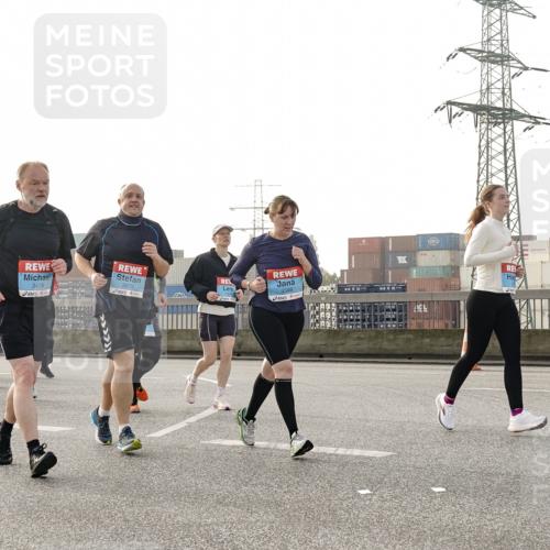 03.10.2026 - Köhlbrandbrückenlauf Michael Burmester http://msf.ph/oto/10768172 03.10.2026 09:26:11 Position 3 3478, 3679 meine-sportfotos.de