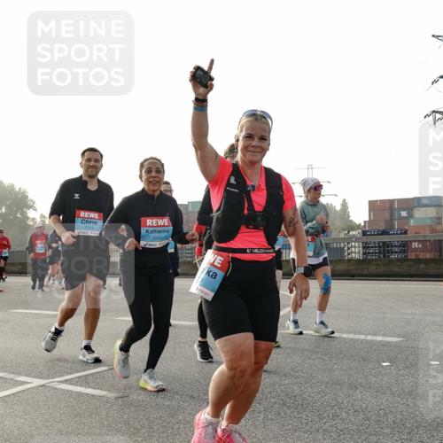 03.10.2026 - Köhlbrandbrückenlauf Michael Burmester http://msf.ph/oto/10768191 03.10.2026 09:26:13 Position 3 3564 meine-sportfotos.de