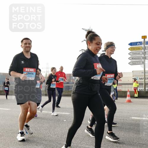 03.10.2026 - Köhlbrandbrückenlauf Michael Burmester http://msf.ph/oto/10768204 03.10.2026 09:26:14 Position 3 3594, 240, 3407 meine-sportfotos.de