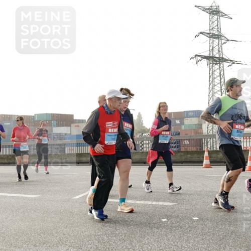03.10.2026 - Köhlbrandbrückenlauf Michael Burmester http://msf.ph/oto/10768233 03.10.2026 09:26:19 Position 3 150 meine-sportfotos.de