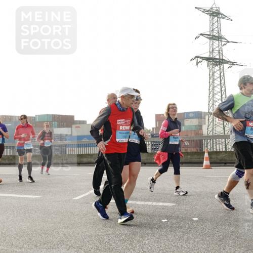 03.10.2026 - Köhlbrandbrückenlauf Michael Burmester http://msf.ph/oto/10768235 03.10.2026 09:26:19 Position 3 2792, 1502 meine-sportfotos.de