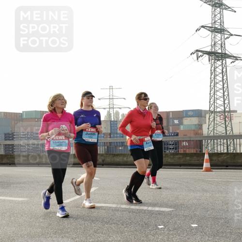 03.10.2026 - Köhlbrandbrückenlauf Michael Burmester http://msf.ph/oto/10768249 03.10.2026 09:26:22 Position 3 1994, 3409 meine-sportfotos.de