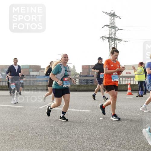 03.10.2026 - Köhlbrandbrückenlauf Michael Burmester http://msf.ph/oto/10768288 03.10.2026 09:26:28 Position 3 1 meine-sportfotos.de