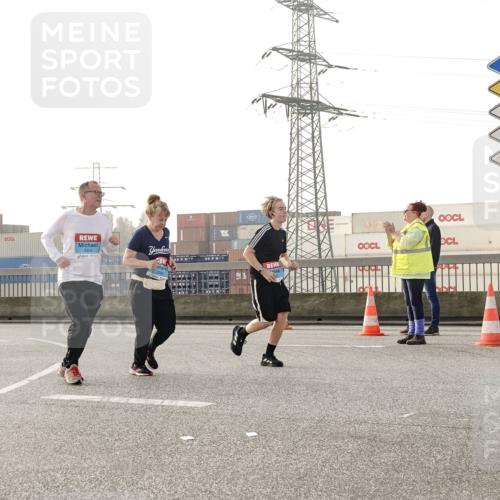 03.10.2026 - Köhlbrandbrückenlauf Michael Burmester http://msf.ph/oto/10768304 03.10.2026 09:26:32 Position 3 3205, 3 meine-sportfotos.de