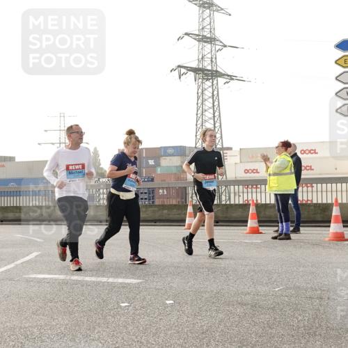 03.10.2026 - Köhlbrandbrückenlauf Michael Burmester http://msf.ph/oto/10768308 03.10.2026 09:26:32 Position 3 3 meine-sportfotos.de