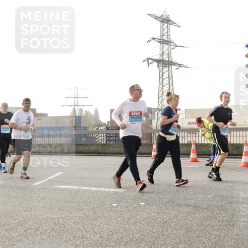 03.10.2026 - Köhlbrandbrückenlauf Michael Burmester http://msf.ph/oto/10768312 03.10.2026 09:26:33 Position 3 3 meine-sportfotos.de