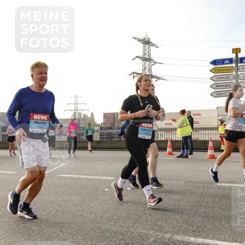 03.10.2026 - Köhlbrandbrückenlauf Michael Burmester http://msf.ph/oto/10768381 03.10.2026 09:26:42 Position 3 3, 3289, 2075 meine-sportfotos.de