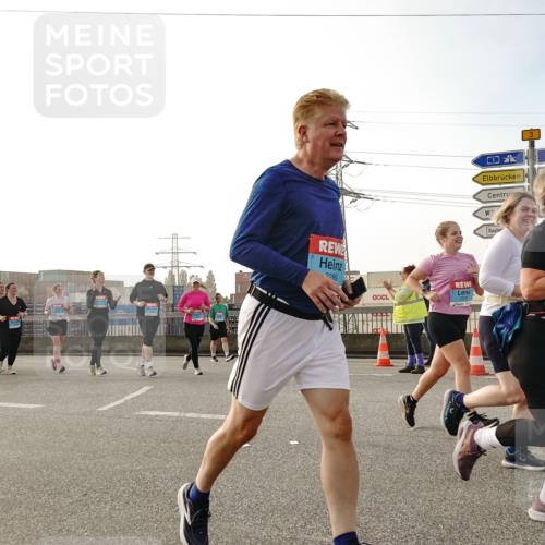 03.10.2026 - Köhlbrandbrückenlauf Michael Burmester http://msf.ph/oto/10768383 03.10.2026 09:26:42 Position 3 2289, 3 meine-sportfotos.de