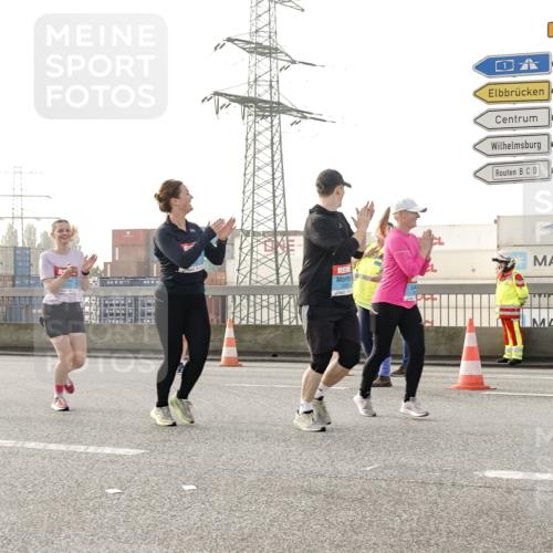 03.10.2026 - Köhlbrandbrückenlauf Michael Burmester http://msf.ph/oto/10768401 03.10.2026 09:26:45 Position 3 3, 7 meine-sportfotos.de