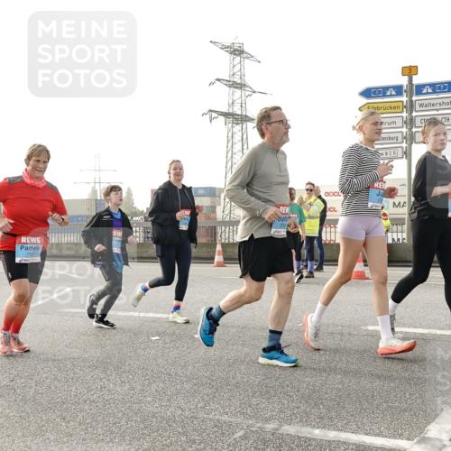 03.10.2026 - Köhlbrandbrückenlauf Michael Burmester http://msf.ph/oto/10768424 03.10.2026 09:26:48 Position 3 150 meine-sportfotos.de